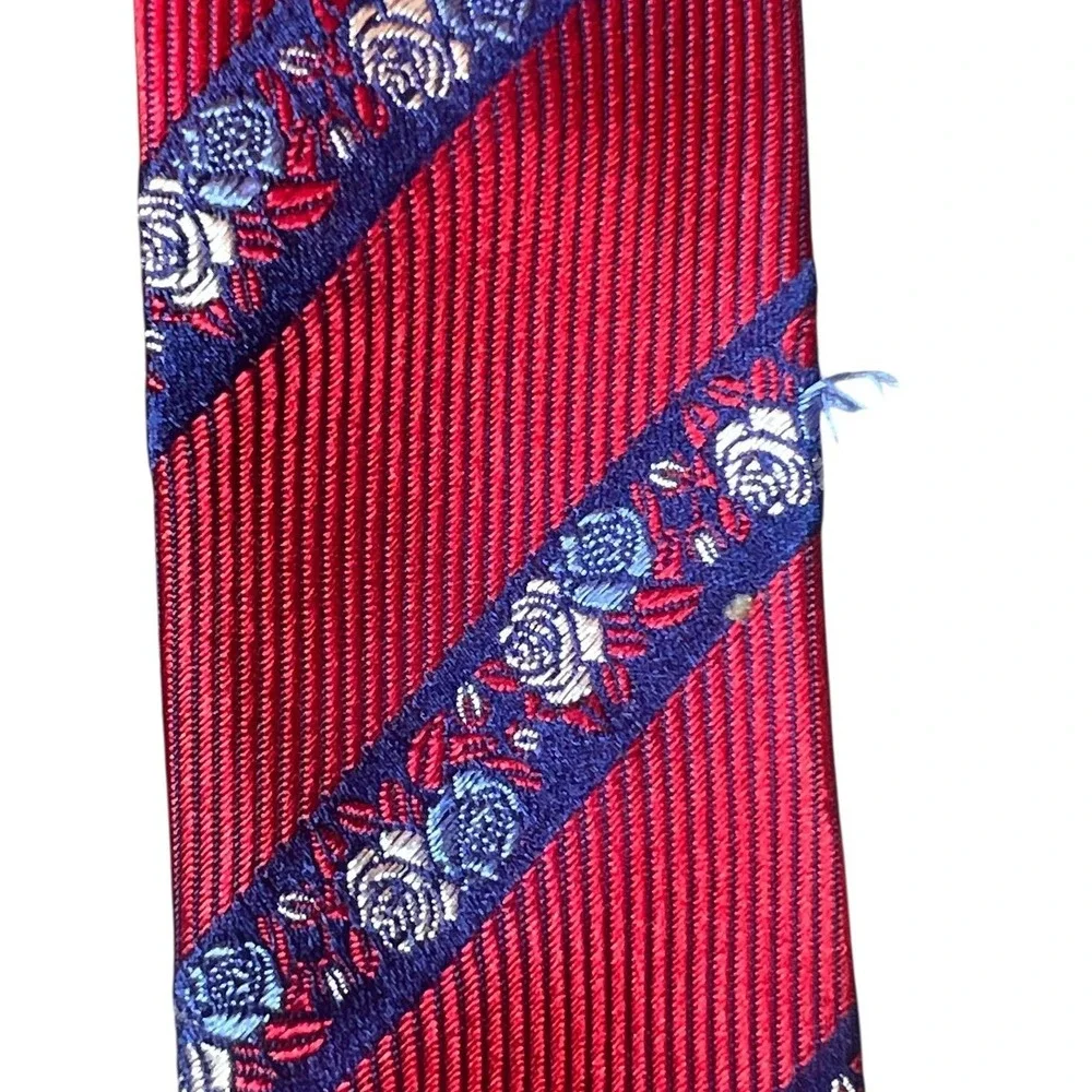 Thomas Pink 100% Silk Mens Necktie Navy/Red Stripped Floral Classic France